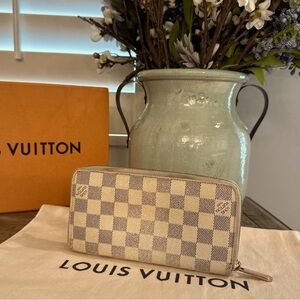 Louis Vuitton White and Cream Checkered Wallet